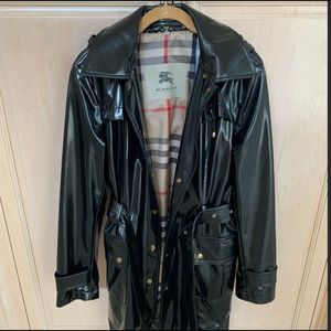 Burberry London Backworth black trench coat size 6